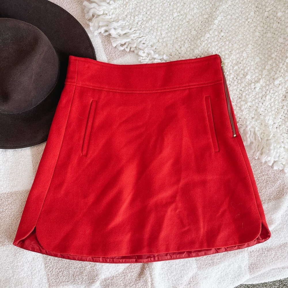J.Crew 100% Wool Pencil Mini-Skirt Red. Academia, Barbie,  Preppy Workwear style